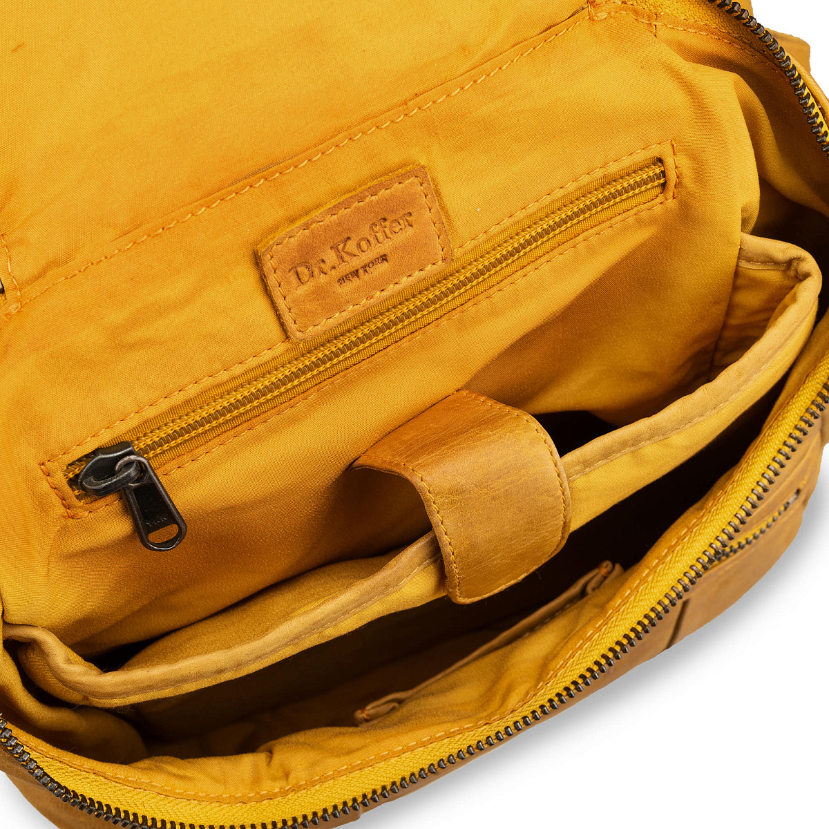 Рюкзак Dr.Koffer из натуральной кожи желтый