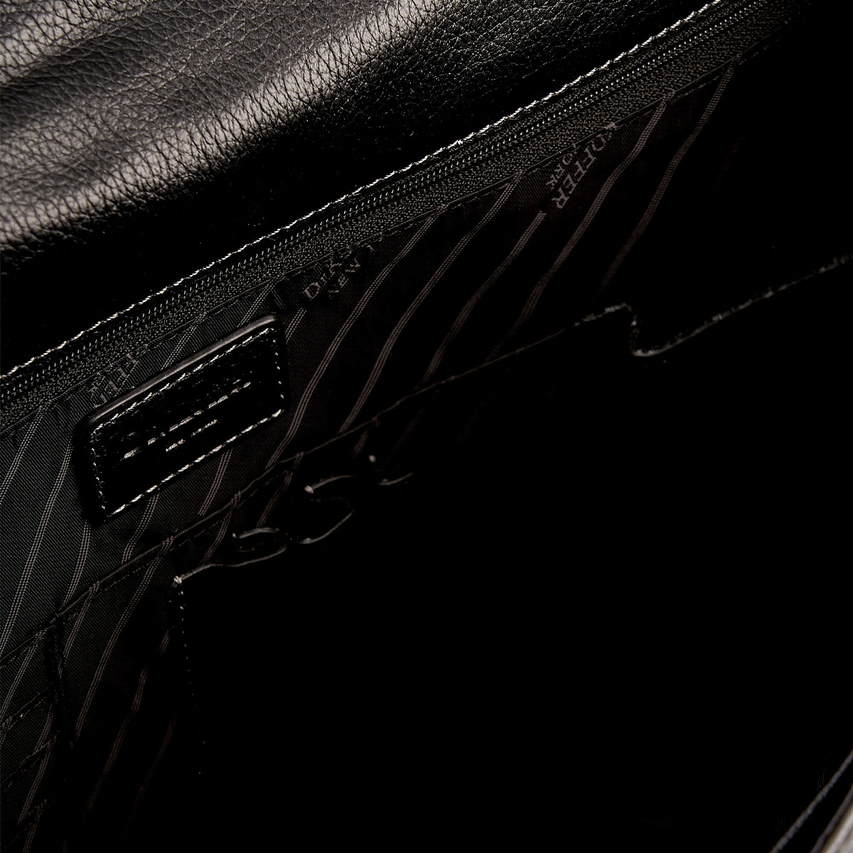 Деловая сумка Dr.Koffer из натуральной кожи черная