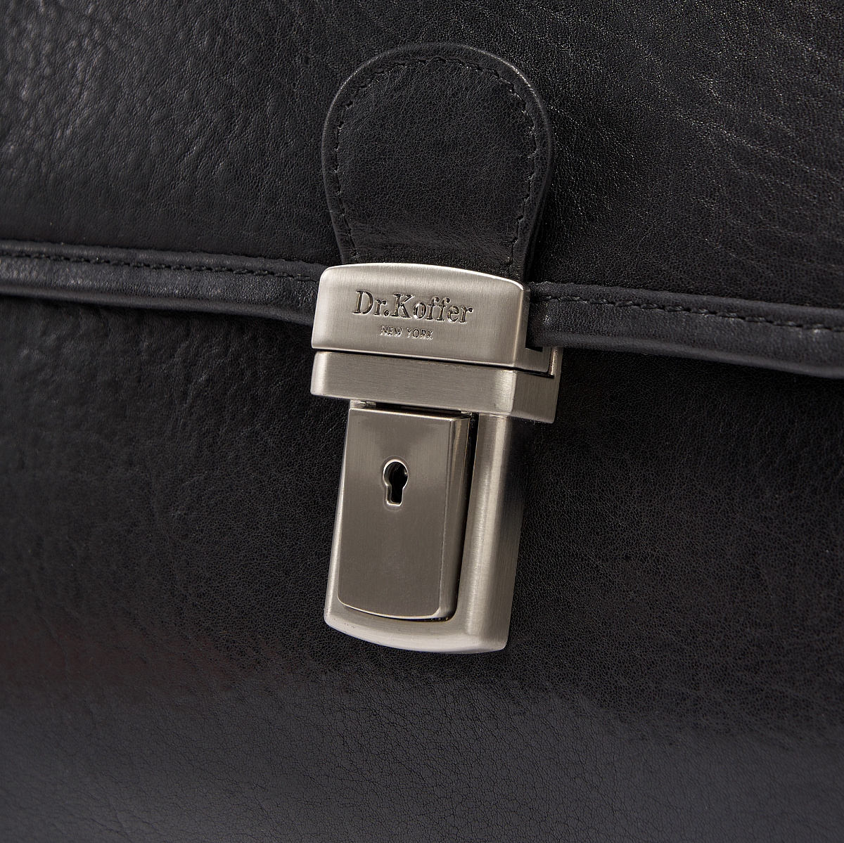 Портфель Dr.Koffer из натуральной кожи черный