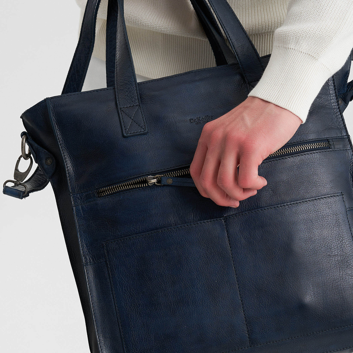 Деловая сумка Dr.Koffer из натуральной кожи синяя