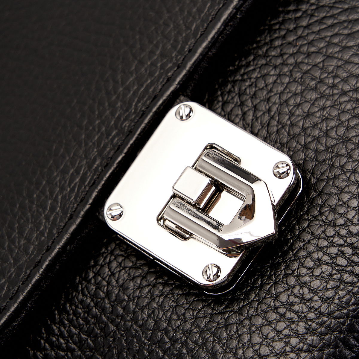 Женская сумка Dr. Koffer из натуральной кожи черная