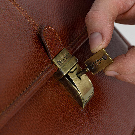 Портфель Dr.Koffer из натуральной кожи светло-коричневый