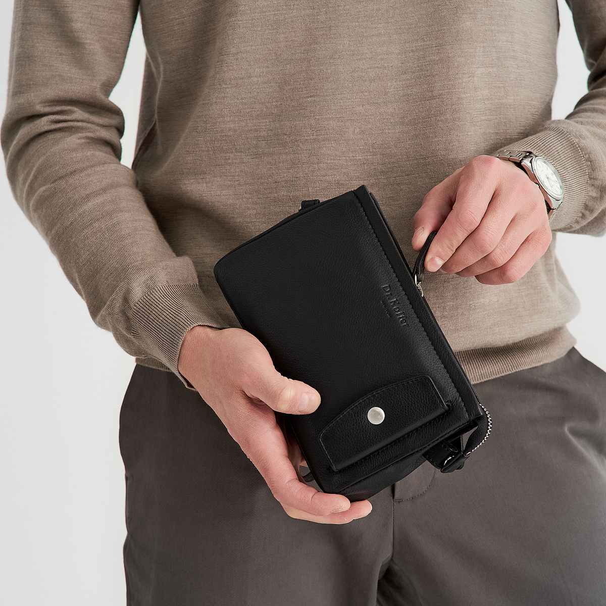 Сумка барсетка из натуральной кожи Dr. Koffer черная