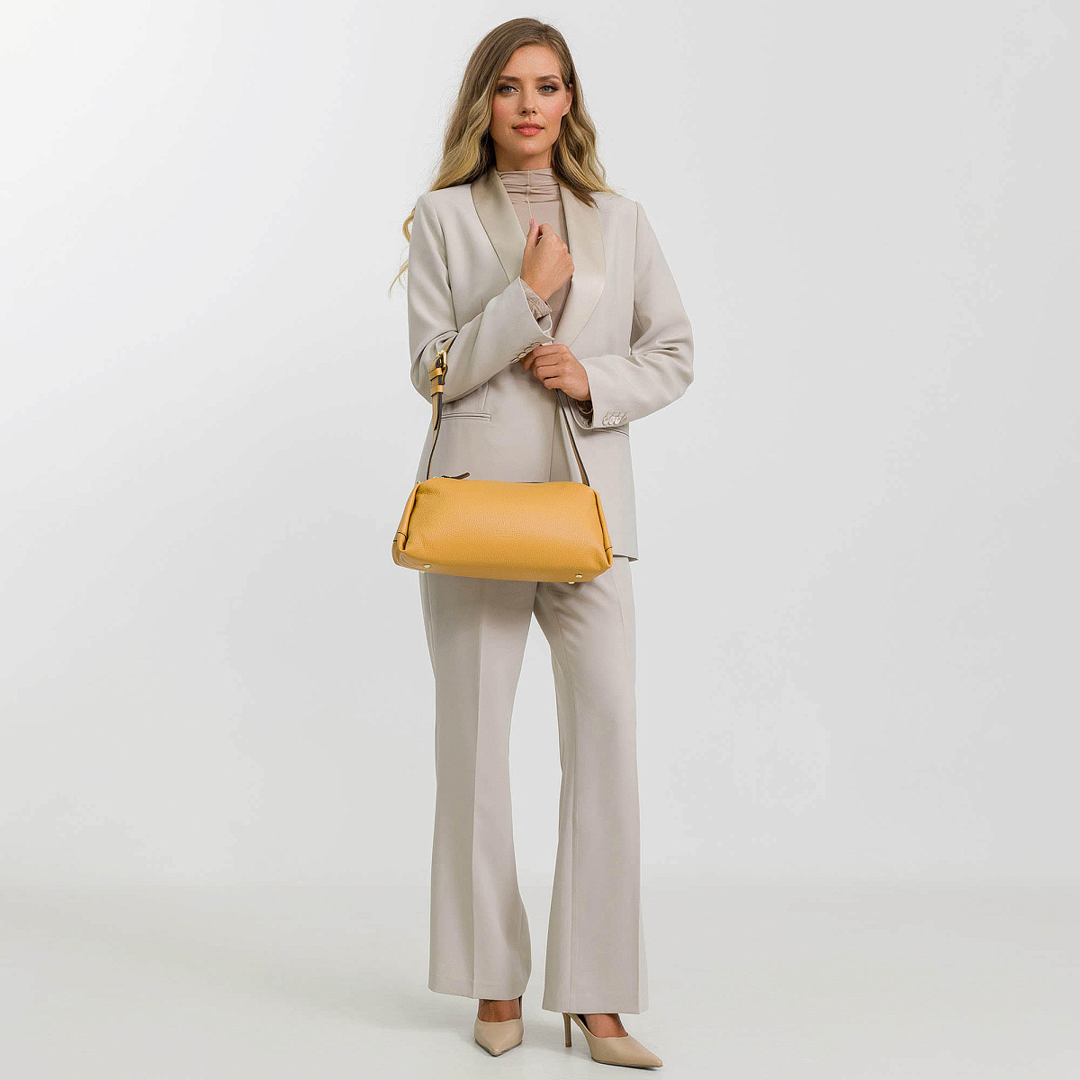 Женская сумка Dr. Koffer из натуральной кожи оранжевая