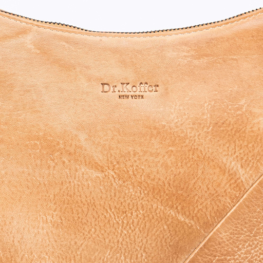 Женская сумка Dr.Koffer из натуральной кожи бежевая