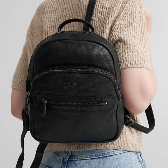 Рюкзак Dr.Koffer из натуральной кожи черный