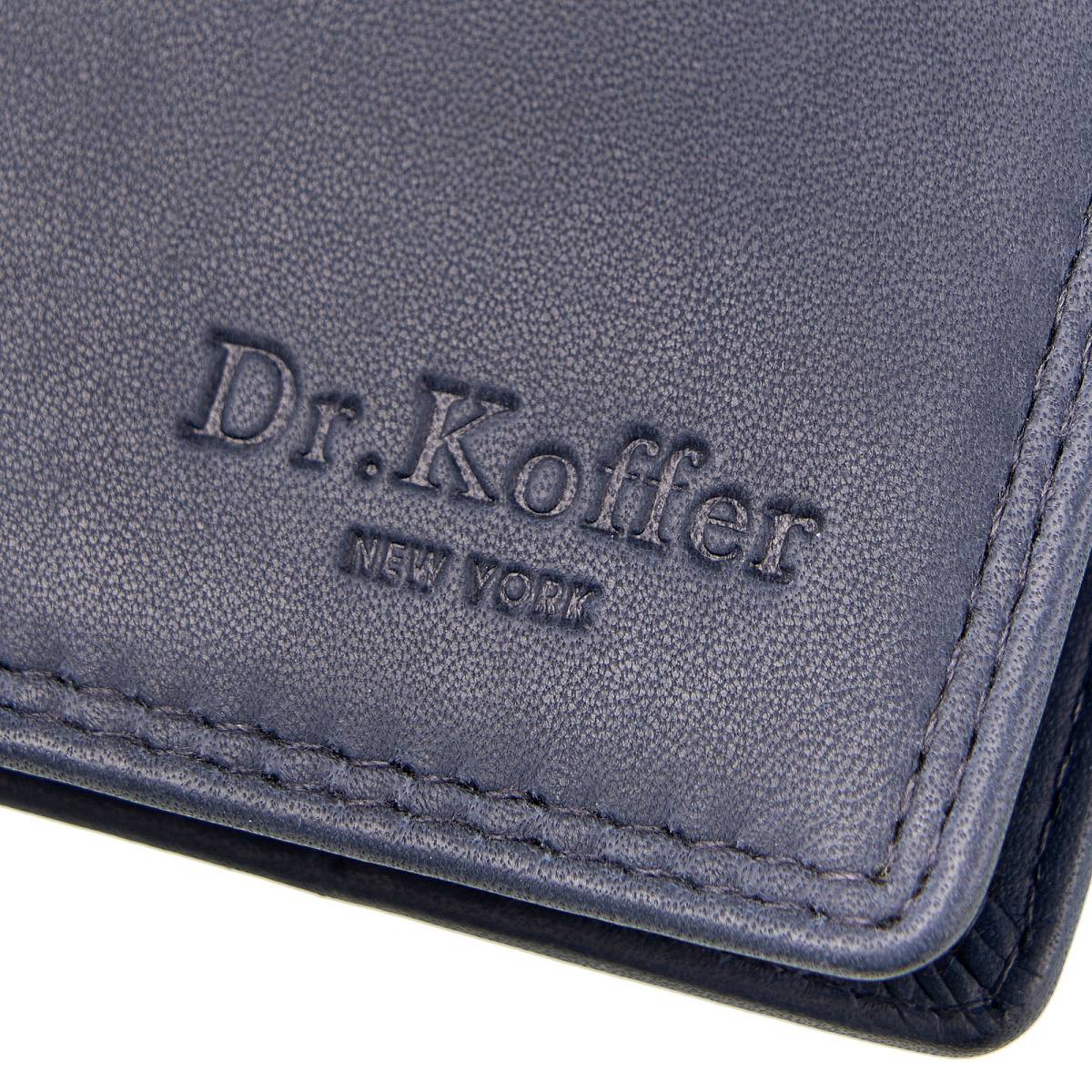 Обложка для паспорта из натуральной кожи Dr. Koffer