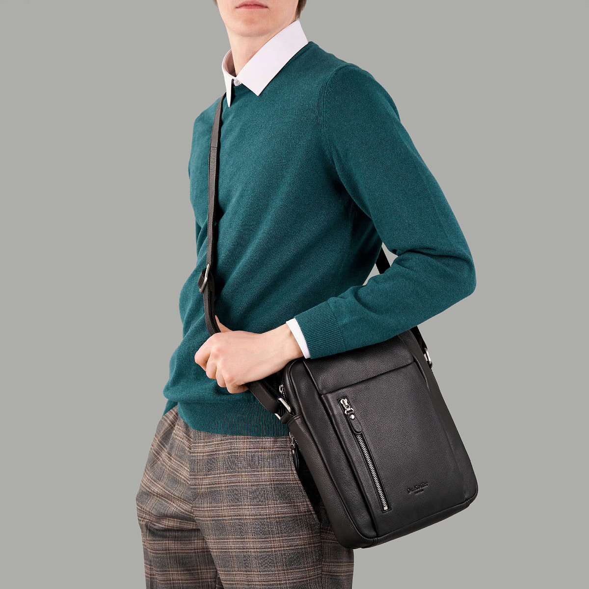 Сумка через плечо Dr.Koffer из натуральной кожи черная