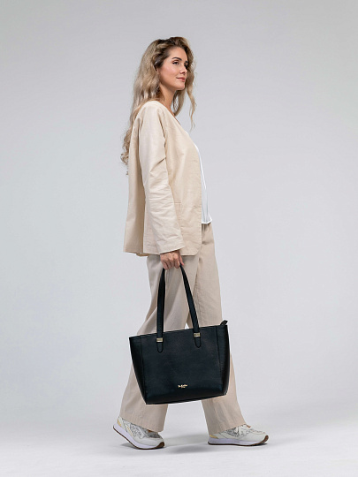 Женская сумка Dr.Koffer из натуральной кожи черная