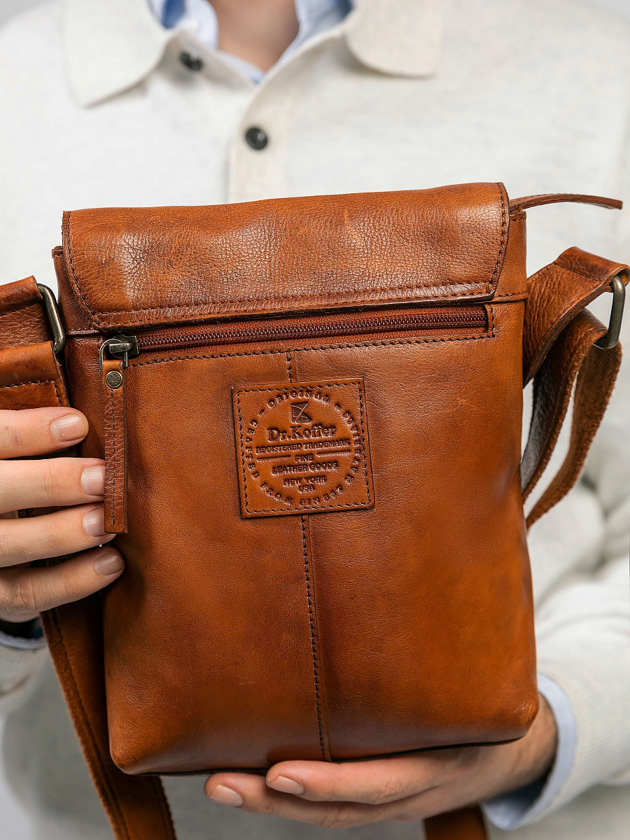 Сумка через плечо Dr.Koffer из натуральной кожи коричневая