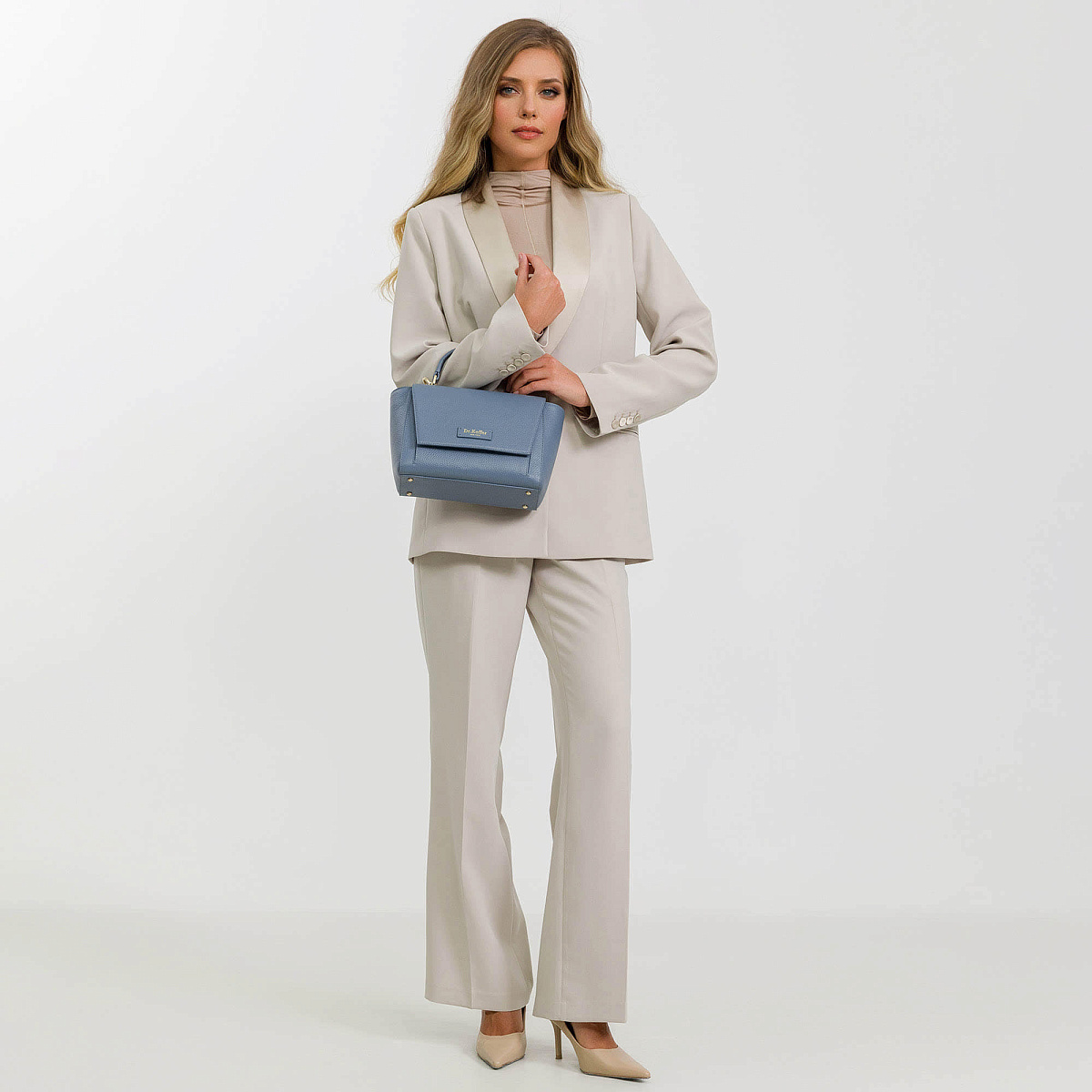 Женская сумка  Dr. Koffer из натуральной кожи голубая