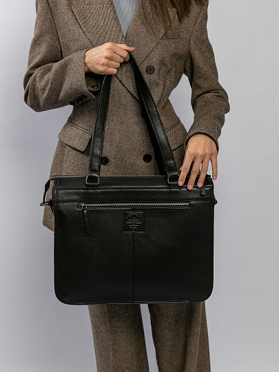 Женская сумка Dr.Koffer из натуральной кожи черная