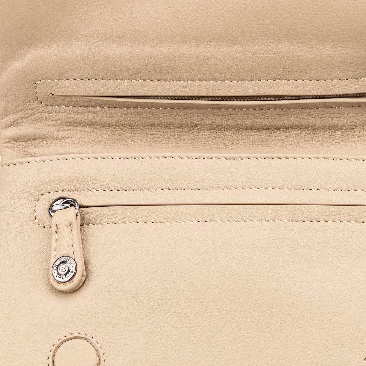 Сумка через плечо Dr.Koffer из натуральной кожи бежевая