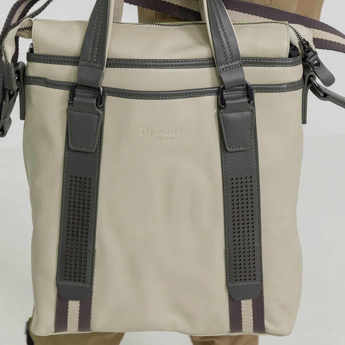 Сумка планшет Dr.Koffer из натуральной кожи бежевый